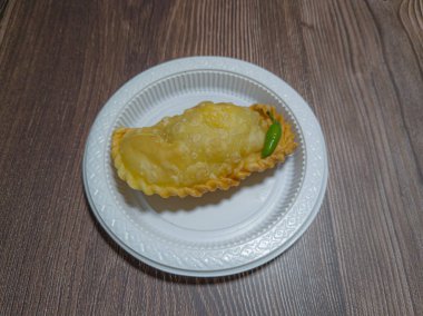 Sokak atıştırmalıkları havuç ve diğer malzemelerle dolu pastellerdir.