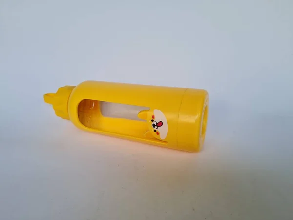 Yellow Drink Holder White Background — 图库照片