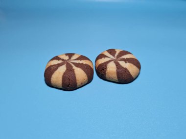 Chocolate flavored cookies made from flour and other ingredients