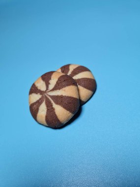 Chocolate flavored cookies made from flour and other ingredients