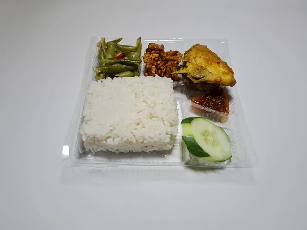 Typical Dishes Indonesia Mixed Rice Fried Chicken Fried Chili Sauce — Stok fotoğraf