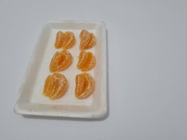 Sweet citrus fruit that contains vitamin C