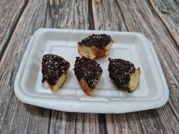 Kuchen Aus Mehl Und Anderen Zutaten Vor Allem Donut Kuchen — Stockfoto