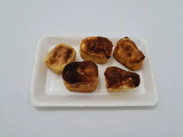 Diğer Malzemelerden Yapılmış Kahverengi Bir Kutu Şeklinde Sünger Ekmeği — Stok fotoğraf