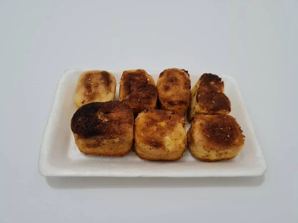 Diğer Malzemelerden Yapılmış Kahverengi Bir Kutu Şeklinde Sünger Ekmeği — Stok fotoğraf