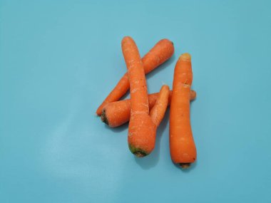 A vitamini içeren havuçlar yemek pişirmek ya da meyve suyu ile sulandırılabilir.