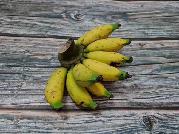 Milchbananen Die Gelb Reif Sind Sind Gut Für Unseren Körper — Stockfoto