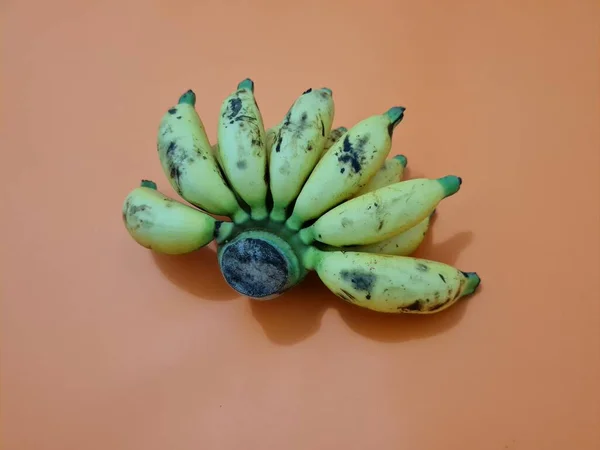 노란색으로 바나나는 먹기에 — 스톡 사진