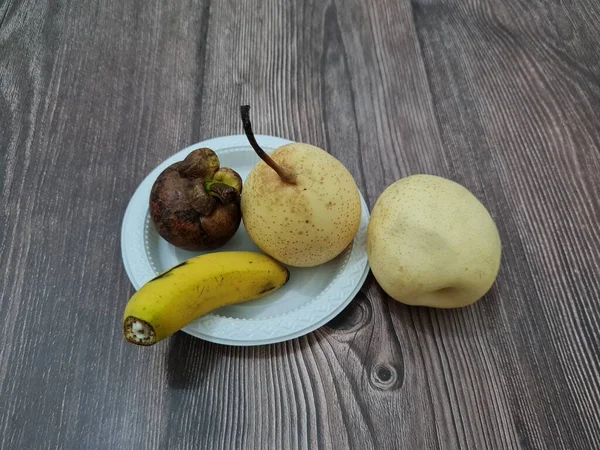 Früchte Aus Gelben Bananen Mangostan Birnen Die Noch Frisch Und — Stockfoto