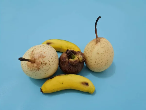 노란색 바나나 신선하고 이루어진 열매들 — 스톡 사진