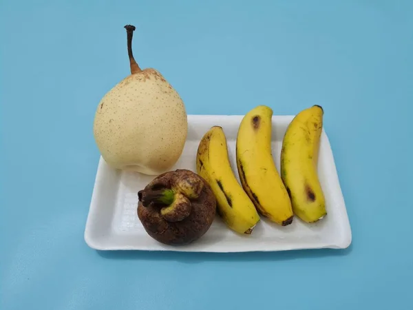 Früchte Aus Gelben Bananen Mangostan Birnen Die Noch Frisch Und — Stockfoto