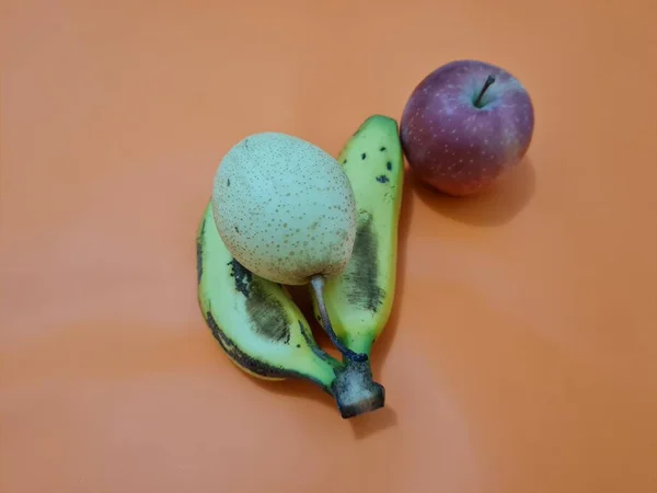 Fruta Fresca Compuesta Manzanas Rojas Plátanos Amarillos Peras — Foto de Stock