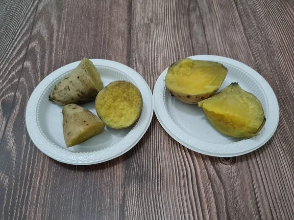 Batatas Doces Maduras Amarelas Cozidas Vapor Contêm Vitaminas Minerais Que — Fotografia de Stock