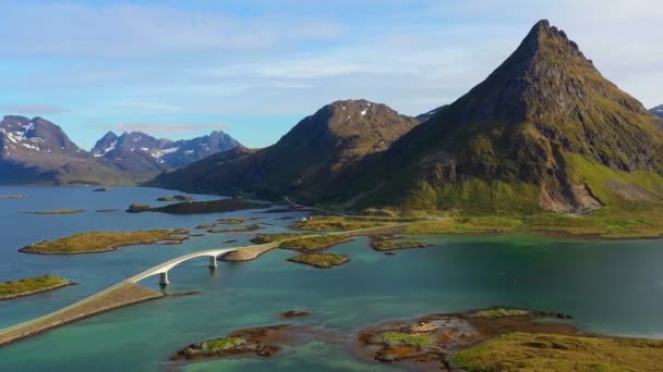 Fredvang Bridges Lofoten Архіпелаг Окрузі Нордланд Норвегія Відомий Своїми Мальовничими — стокове відео