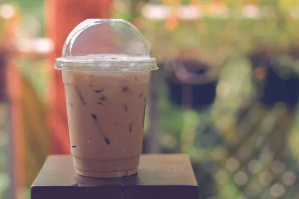 Tampilan Samping Kopi Cappuccino Latte Mocha Dalam Cangkir Plastik Dengan — Stok Foto