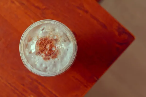 Top View Ice Coffee Cappuccino Latte Mocha Dengan Kakao Bubuk — Stok Foto