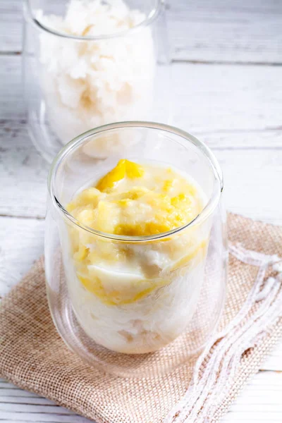 Sommar Aptitretare Thailand Koncept Durian Och Klibbigt Ris Med Kokosmjölk — Stockfoto