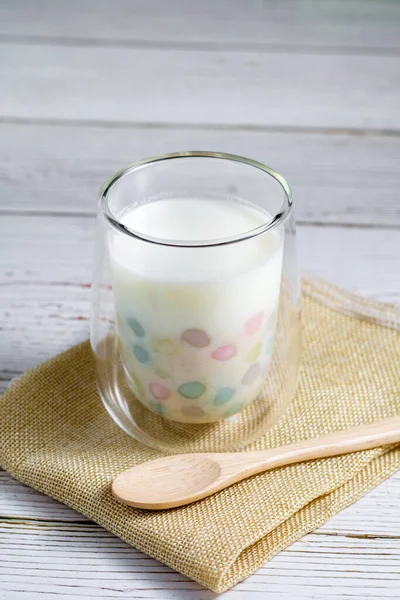 Bolinho Arroz Colorido Leite Coco Bua Loy Vidro Transparente Toalhas — Fotografia de Stock