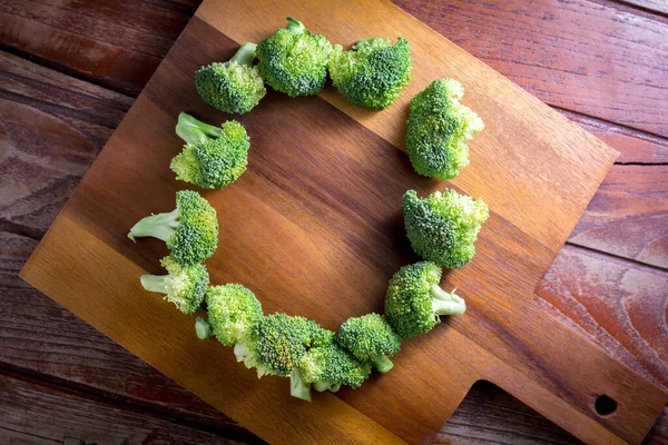 Top View Broccoli Wooden Chopping Board Copy Space Your Text — Stock Photo, Image