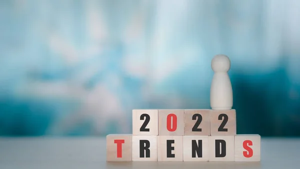 2022 Trends Concept Wooden Cube Block Text 2022 Trends Wooden — стоковое фото