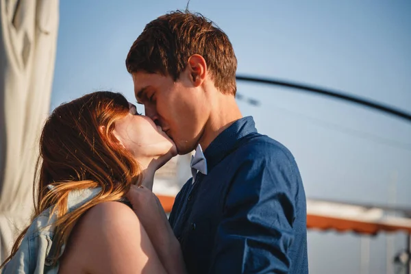 Cute Young Beautiful Couple Kissing Small Summer Cafe Port Happy — Φωτογραφία Αρχείου