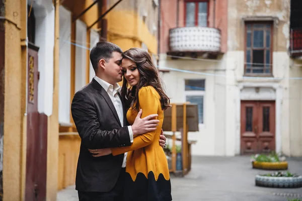 Close Happy Romantic Attractive Young Couple Smiling Hugging Small Street — Φωτογραφία Αρχείου
