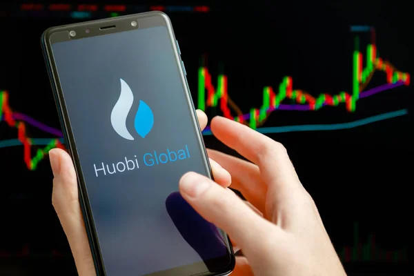 Ukraine Odessa October 2021 Hands Holding Mobile Huobi Global App — Stockfoto