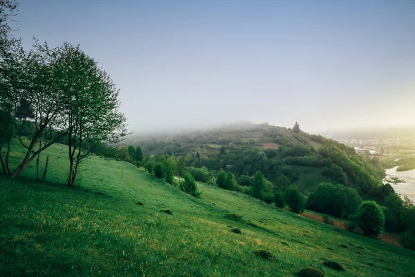 Beautiful Sunny Morning Mountain Landscape Mountain Valley River Morning Fog — Stockfoto