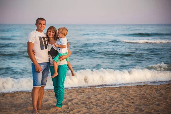 Close Young Happy Loving Family Hugging Beach Together Ocean Happy — Fotografia de Stock