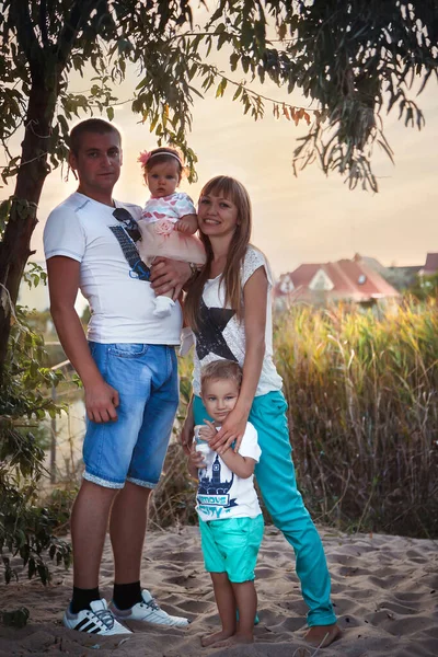 Happy Loving Family Small Kids Park Evening Time — Fotografia de Stock