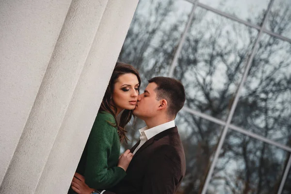 Close Happy Romantic Attractive Young Couple Kissing Hugging Street — Stockfoto