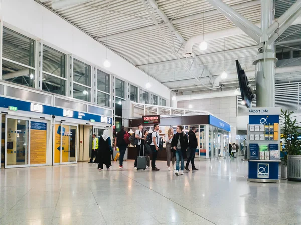 Athens Greece February 2020 Passengers Departure Hall Main Terminal Athens — Fotografia de Stock