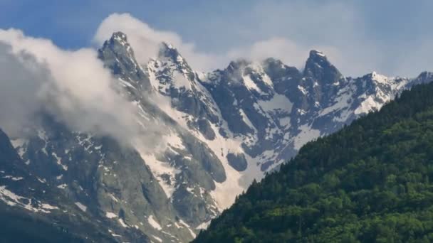 Gletsjer Tijdsverloop Van Een Spectaculaire Wolkenbeweging Majestueuze Besneeuwde Bergtoppen — Stockvideo