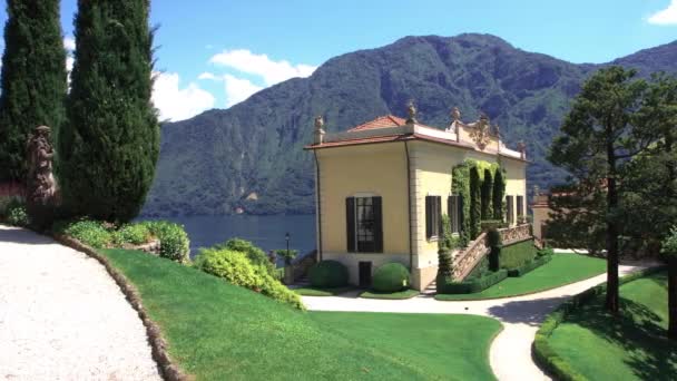 호수에서 방문객 아름다운 별장중 호수에 빌라델 발비아 Villa Del Balbianello — 비디오