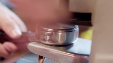 Kahve Öğütücü Makinesi 