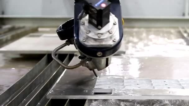Maszyna Cięcia Blachy Stalowej Strumieniem Wody Cnc Przemysłowa Obróbka Metali — Wideo stockowe