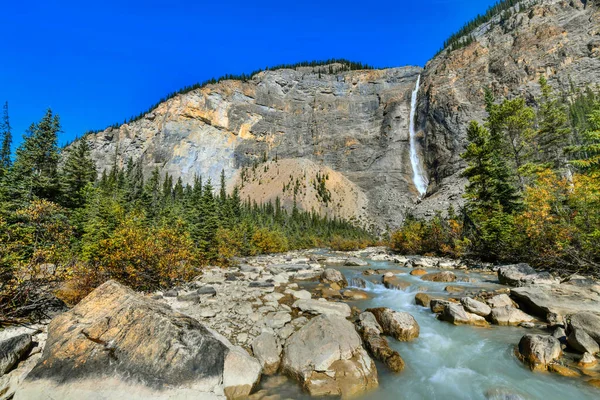 Takakkaw Falls Segunda Cascada Más Alta Del Oeste Canadá Parque —  Fotos de Stock