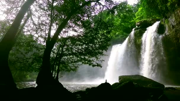 Heo Suwat Waterfall Tropical Forest Khao Yai National Park Thailand — Stock Video
