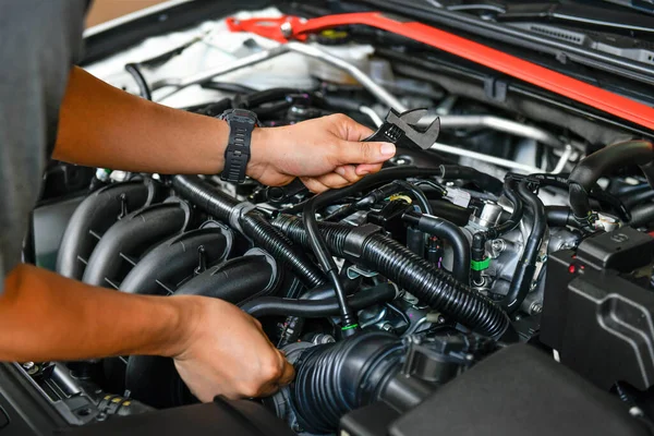 Mechanic Examining Maintenance Engine Car Transportation Repair Service Center — Stock Photo, Image