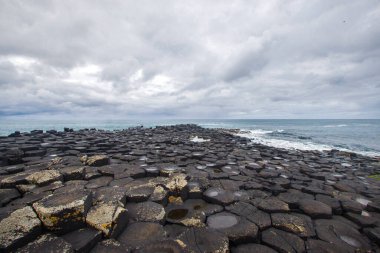 Kuzey İrlanda Deniz Sahil Günbatımı, Antrim manzaraları, Geçit Devleri, Kuzey İrlanda,