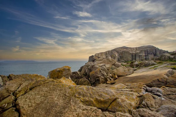 Dalkey Cliffs Rocks Seashore Sunny Day Rocks Seashore Dublin County — ストック写真