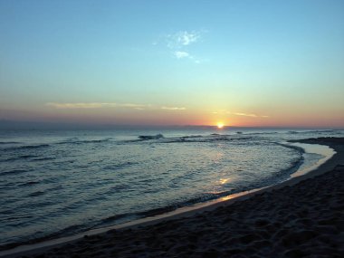 Baltık Denizi 'nde gün batımı, Baltık Denizi' nin doğuşu, Deniz kıyısı, Polonya 'da gezinmeler, Baltık Denizi manzaraları ve manzaraları, Polonya