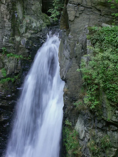 Wilczka Vattenfall Wilczka River Plötsliga Bergen Vandrar Runt Polen — Stockfoto