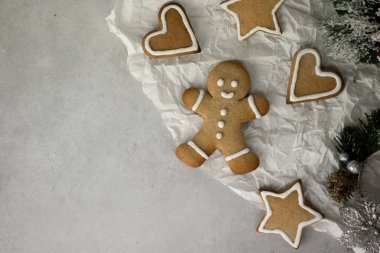 Kusursuz güzel zencefilli kurabiye.