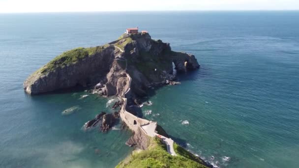 Aerial View San Juan Gaztelugatxe Shrine Basque Country North Spain — Vídeos de Stock