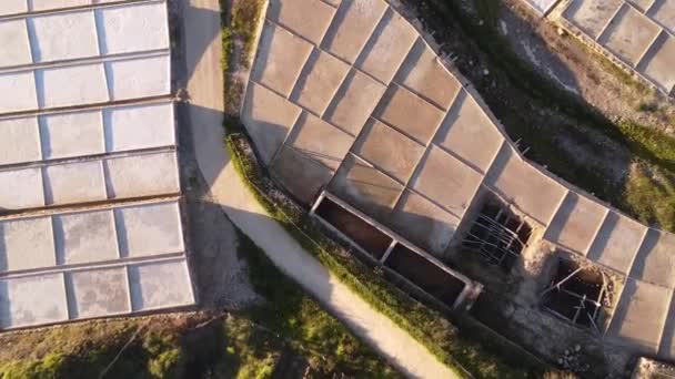 Spanya Nın Bask Bölgesindeki Aana Nın Tuzlu Düzlüklerinin Hava Görüntüsü — Stok video