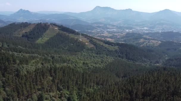 Widok Lotu Ptaka Góry Zielony Las Kraju Basków Północnej Hiszpanii — Wideo stockowe