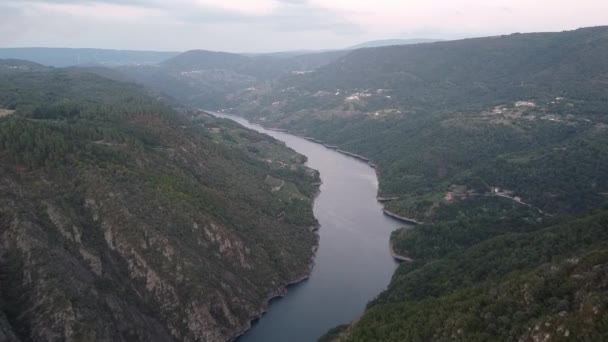 Αεροφωτογραφία Του Φαραγγιού Sil Στο Ribeira Sacra Της Γαλικίας Ισπανία — Αρχείο Βίντεο