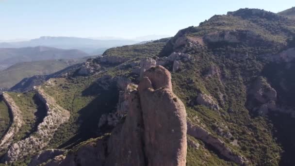 Mallos Riglos Huesca Spanya Daki Dikey Taş Duvarların Hava Görüntüsü — Stok video