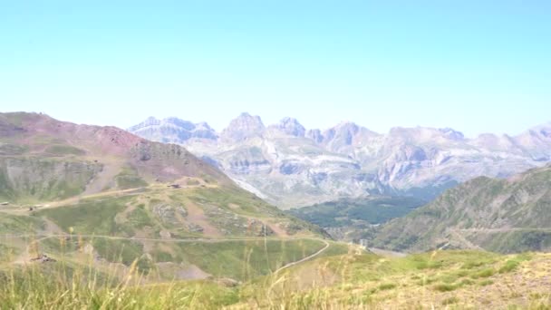 Vista Panorámica Los Pirineos Españoles Día Ventoso Imágenes Alta Calidad — Vídeos de Stock